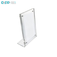 Présentoir de carte de table en acrylique moderne de l'usine DSP Vietnam porte-plaque transfrontalière conception en forme de L