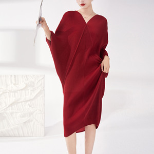 Nouvelle Arrivée Été 2026 – Robe Midi Plissée et Froncée Décontractée à Col en V pour Femme, Grande Taille, Vente en Gros (ODM) - Product Image 4