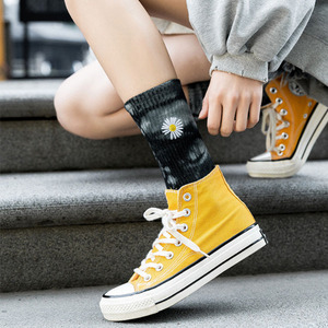 <span class=keywords><strong>Chaussettes</strong></span> <span class=keywords><strong>de</strong></span> sport personnalisées avec logo brodé, douces, pour femmes, tie-dye, en coton/spandex/nylon respirant - Product Image 3
