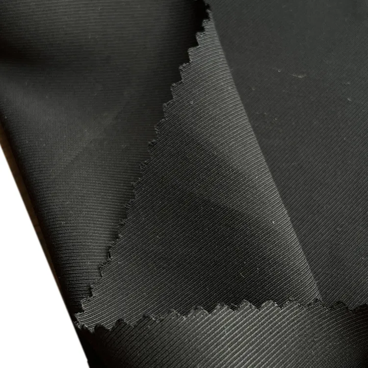 Tissu de sergé de polyester de rayonne solide de haute qualité pour vêtements d'extérieur et pantalons