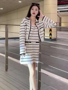 Ensemble deux pièces élégant en tricot rayé pour <span class=keywords><strong>femme</strong></span>, cardigan à col <span class=keywords><strong>marin</strong></span>, robe moulante sans manches, tenue décontractée pour tous les jours - Product Image 6