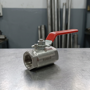 Válvula de bola manual de acero inoxidable SS 304 316 OEM/ODM con puerto de paso completo, bridas y sellado de PTFE - Product Image 3