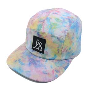 Gorra Deportiva Personalizada de Alta Calidad de 5 Paneles con Estampado Tie-Dye, Protección Solar, Impermeable - Product Image 1