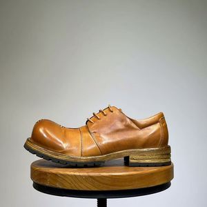 Chaussures Derby décontractées pour hommes en cuir de cheval, style vintage, avec tête de Mickey, cousu Goodyear, pour affaires, style britannique, montantes, hiver et automne - Product Image 1