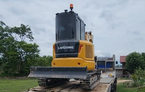 Venta de Fábrica: Excavadora Compacta Liugong de 3.5 Toneladas 9035FZTS, Mini Excavadora de Cola Cero, Precio Competitivo - Product Image 3