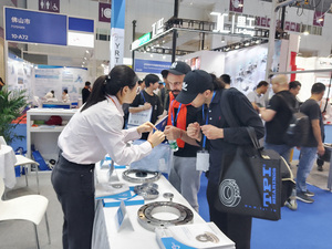 Cuscinetto Orientabile P5 con Rulli Cilindrici Incrociati Xsu080188 per Tavola Rotante CNC e Robot Industriale - Product Image 5