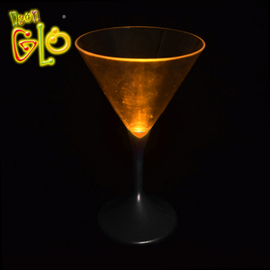 Decoración de <span class=keywords><strong>la</strong></span> boda LED intermitente Martini <span class=keywords><strong>vino</strong></span> taza de vidrio negro con células madre - Product Image 3