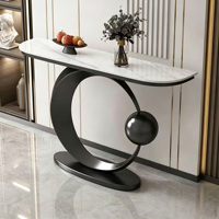 Table console moderne en marbre de luxe Adenuo avec plateau incurvé pour salon, chambre, entrée, couloir, hôtel, décoration
