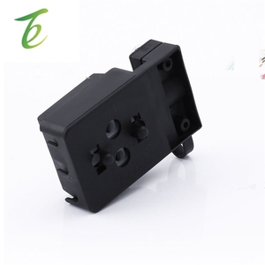 Nós oferecemos caixas de junção plásticas de <span class=keywords><strong>3</strong></span> posições com escudos do material M606PC para downlights exteriores da fiação e cabo certificado CE - Product Image 1