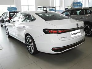 Venta caliente Coche nuevo 2025 Volk-swagen Passa-t 1,5 T 300 TSI Motor 1,5 T Turbo FWD Caja de cambios automática Asientos de cuero Coches en stock <span class=keywords><strong>0</strong></span> <span class=keywords><strong>km</strong></span> - Product Image 4