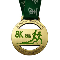 Médaille de finisseur personnalisée en alliage de zinc émaillé avec paillettes pour course de trail, marathon, course de 5 km