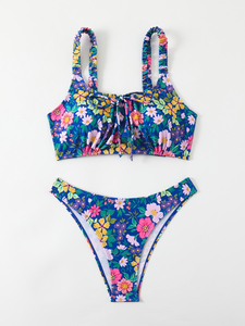 Set bikini da donna con spalline arricciate a fantasia floreale blu navy, costume da bagno a triangolo con laccetti in vita - Product Image 2