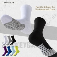 Nouveau modèle de chaussettes de basketball professionnelles tricotées, fourniture OEM, semelle en tissu éponge de qualité supérieure, rayées à la cheville, antidérapantes, épaisses, pour jeunes et adultes, automne