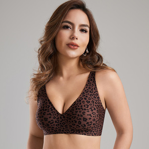 <span class=keywords><strong>Reggiseno</strong></span> Wireless Jelly con Scollo Profondo a V, <span class=keywords><strong>Push</strong></span>-<span class=keywords><strong>up</strong></span>, <span class=keywords><strong>Senza</strong></span> Cuciture, Comodo, <span class=keywords><strong>Senza</strong></span> <span class=keywords><strong>Ferretto</strong></span>, con Spalline Regolabili, per Uso Quotidiano - Product Image 5