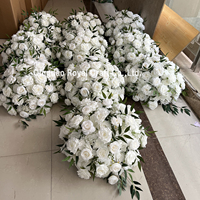 Fleurs et plantes décoratives OEM, décoration florale artificielle, boule de fleurs artificielles de luxe personnalisée et colorée pour guide routier, mariage