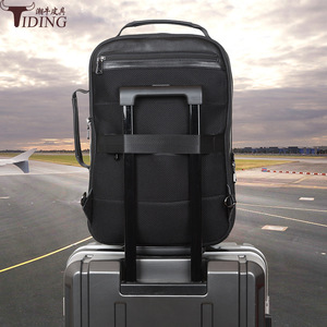 Bolso de Cuero para Viajes de Negocios para Hombre, Marca Tiding, para Laptop de 15.6 Pulgadas, Gran Capacidad, Color Negro Sólido, Asa Suave, Bolsillo Interior con Cremallera - Product Image 2