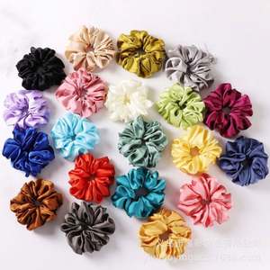 Chouchous en ruban de soie surdimensionnés pour femmes, style coréen floral, style euro-américain, élastiques pour cheveux, attaches pour queue de cheval, accessoires de coiffure - Product Image 1