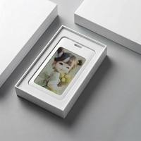Porta Tarjetas de Identificación con Pantalla de Tinta Electrónica de 3.6 Pulgadas y 6 Colores, Placa de Identificación Electrónica Bluetooth Delgada de 3.3mm para Oficina y Exposiciones