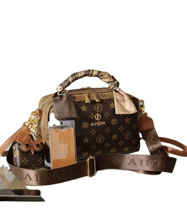 Women's Luxury PU Casual Tote Bag Geometric Pattern Zipper Closure Removable <strong>Shoulder</strong>/Cross-Body <strong>Strap</strong> Polyester Portable - Product Image 1