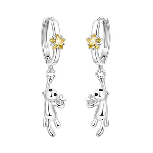 Des boucles d'oreilles en forme de chat mignonnes sont le cadeau idéal pour une fille, et également un choix parfait pour un anniversaire ou un cadeau d'anniversaire. - Product Image 1