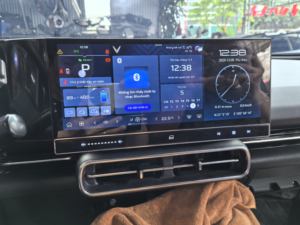 Autoradio à double écran 12,3 pouces 2,5K, CarPlay <span class=keywords><strong>sans</strong></span> <span class=keywords><strong>fil</strong></span>, 8 cœurs, TPMS, contrôle tactile des portes pour tramway vietnamien universel - Product Image 6