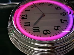 <span class=keywords><strong>Lampada</strong></span> al <span class=keywords><strong>Neon</strong></span> 15 Pollici Orologio al <span class=keywords><strong>Neon</strong></span> Cambia Colore Singolo Vetro al <span class=keywords><strong>Neon</strong></span> - Product Image 3