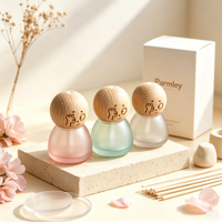 Nouvel Arrivage – Bouteille Diffuseur de Parfum en Verre Dépoli Unique de 8 ml avec Bouchon en Bois Gravé pour Voiture et Maison