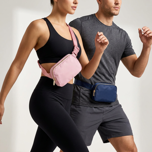 Sac banane en nylon réglable de haute qualité personnalisé pour femmes et hommes, sac de <span class=keywords><strong>ceinture</strong></span> minimaliste pour le <span class=keywords><strong>voyage</strong></span>, la course, la randonnée et les activités de plein air - Product Image 6