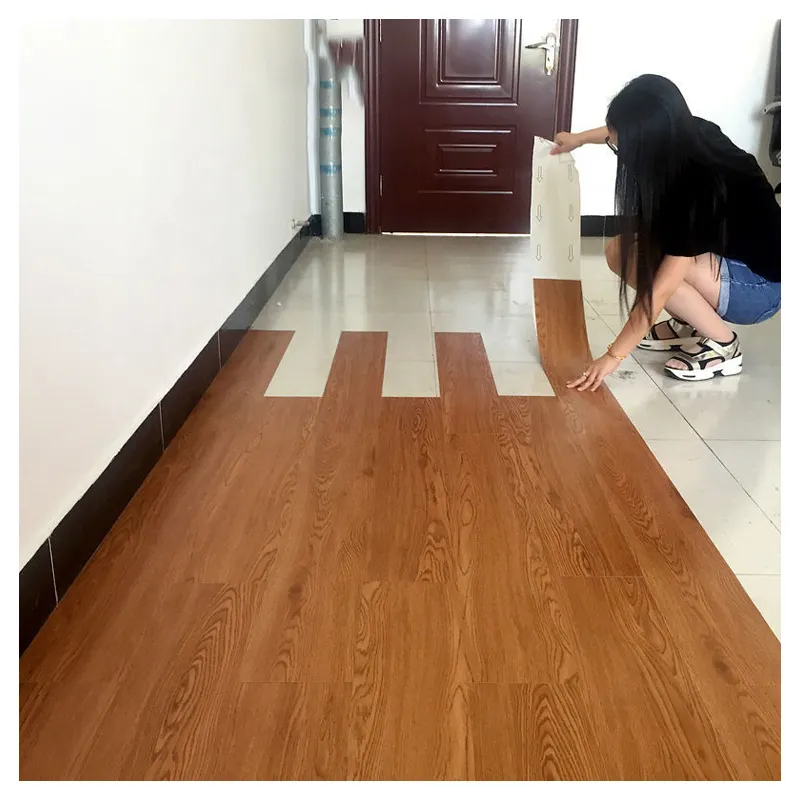 Ubin PVC Mewah Kayu Antiair Lantai LVT Perekat Diri Lantai Vinil