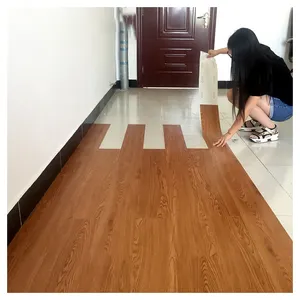 Wasserdichtes Holz Luxus Günstigste PVC-Fliesen LVT-Bodenbelag Selbst klebender Vinyl boden