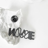 Broche de lettre de stéthoscope de broches de seringue à thème médical drôle pour la décoration