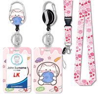 Lanyard Personalisasi MOQ Rendah, Gantungan ID Retraktil Lucu Motif Babi Stroberi dengan Tali Lanyard, Tempat Kartu ID Plastik Kawaii