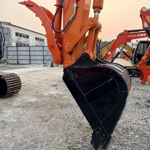 Excavadora Usada en Buen Estado a Precio Económico, Hitachi ZX160, Excavadora Hidráulica con Motor Original Hitachi, Excavadora Usada para Venta en Granja, CE - Product Image 6