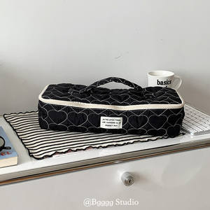 Bolsa de Maquillaje de Nailon de Alta Calidad para Guardar Rizadores de Pelo, con Logotipo Personalizado, Plateada, con Cierre y Clip, para Viaje - Product Image 4