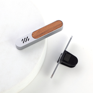 Difusor de Aromaterapia para Automóvil de Lujo Personalizado 2025, Iluminación Ambiental, Difusor de Cuero, Ambientador de Aleación de Aluminio, Perfume Sólido en Gel para Automóvil - Product Image 2