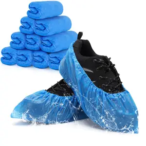 غطاء حذاء CPE يمكن التخلص منه مقاوم للماء والغبار PE أغطية أحذية بلاستيكية
