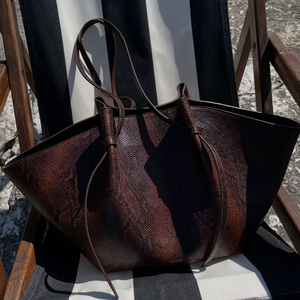 Custom Portable Large Laptop Computer Personal <strong>Stuff</strong> Travel Outdoor Vintage Dark Brown Ladies Bolsos Mujeres Zip Leather Bag - Product Image 2