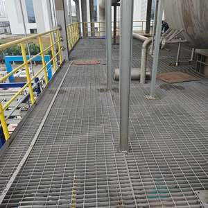 Grille <span class=keywords><strong>en</strong></span> acier anti-corrosion sur mesure pour système de drainage, couvercle de tranchée et utilisation <span class=keywords><strong>en</strong></span> construction extérieure - Product Image 3