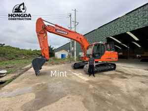 Excavatrice d'occasion originale coréenne Excavatrice hydraulique sur chenilles 20 tonnes Doosan DX225 DX220 DX200 Excavatrice Doosan 20 tonnes 22 tonnes d'occasion - Product Image 2