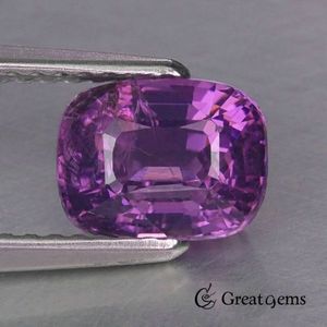 Spinelle bleu créé en laboratoire, taille trillion, pierre précieuse en vrac, qualité AAA+ clarté et lustre, effet de changement de couleur - Product Image 1