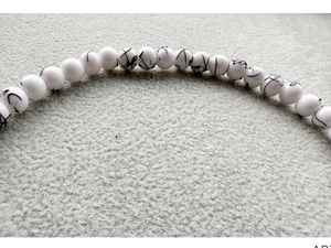 Collier en résine artisanal avec pendentif artistique élégant, bijoux légers et élégants conçus pour un usage quotidien et des occasions spéciales - Product Image 2