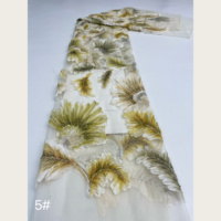 Tissu en dentelle brodé 3D à motif de feuille de phénix froissée, style aquarelle forestière, orné de perles de rocaille et de paillettes, pour robe de mariée, cheongsam et robe de demoiselle d'honneur