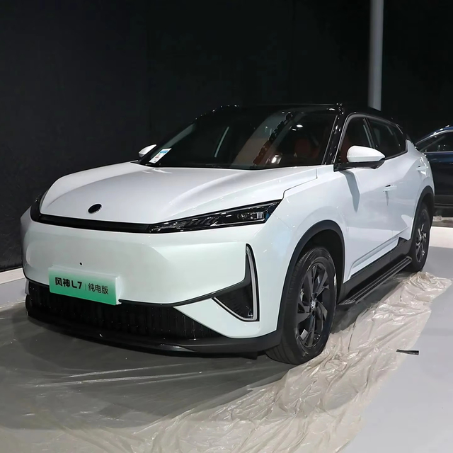 Best Selling Wholesale High Quality Aeolus L7 SUV Left-Hand Drive 5 Seats Fast Charging Capability Practical