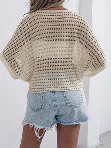 Blusa holgada asimétrica de manga de murciélago calada de punto a máquina para mujer con apliques de ganchillo a mano Casual al por mayor a granel - Product Image 3