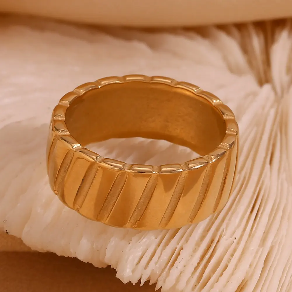 Gioielli minimalisti PVD gioielli placcati oro inciso Twill Design anello con sigillo in acciaio inossidabile joyeria de acero inoxidable