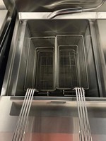 Friteuse industrielle Offre Spéciale KFC électrique commerciale/machine de poulet frit
