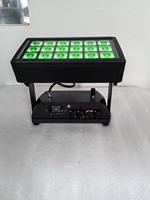 Foco LED Inalámbrico a Batería de 18x20W RGBWA UV Resistente al Agua con Control Remoto para Iluminación de Escenarios al Aire Libre