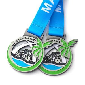 Medaglia Sportiva Personalizzata in Lega di Zinco Dorata 3D con Logo Personalizzato, Cordino Premio, Nastro per Corsa, Calcio; Trofei Souvenir Sportivi - Product Image 5