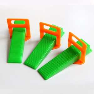 Système de nivellement de carreaux Sunsbuild pour usage hospitalier, installation auto-adhésive, étanche et durable pour une efficacité accrue des grands formats de carreaux - Product Image 4