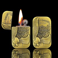 Briquet de fête classique rétro en alliage de zinc, avec coque en métal bronze et crâne en relief doré, rechargeable, accessoires pour fumeurs